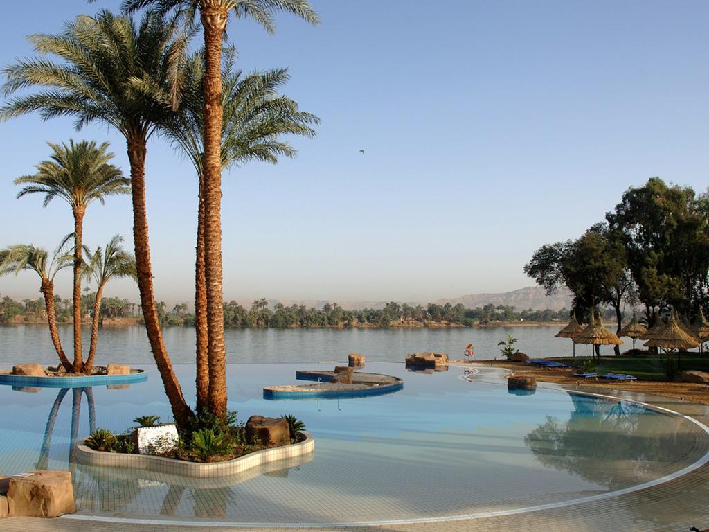 Jolie & Kings Island Luxor